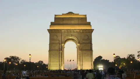 Delhi-NCR weather yellow alert for rain and thunderstorms
