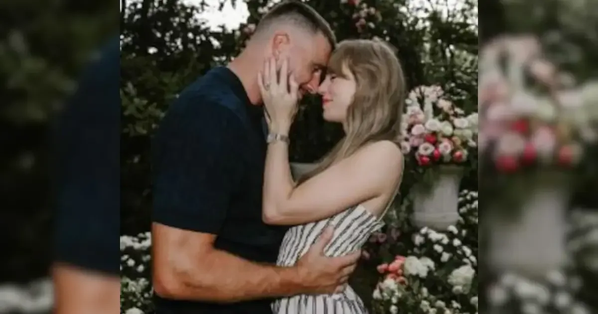 Taylor Swift's Rhode Island mansion with guests arriving amidst wedding rumors with Travis Kelce.