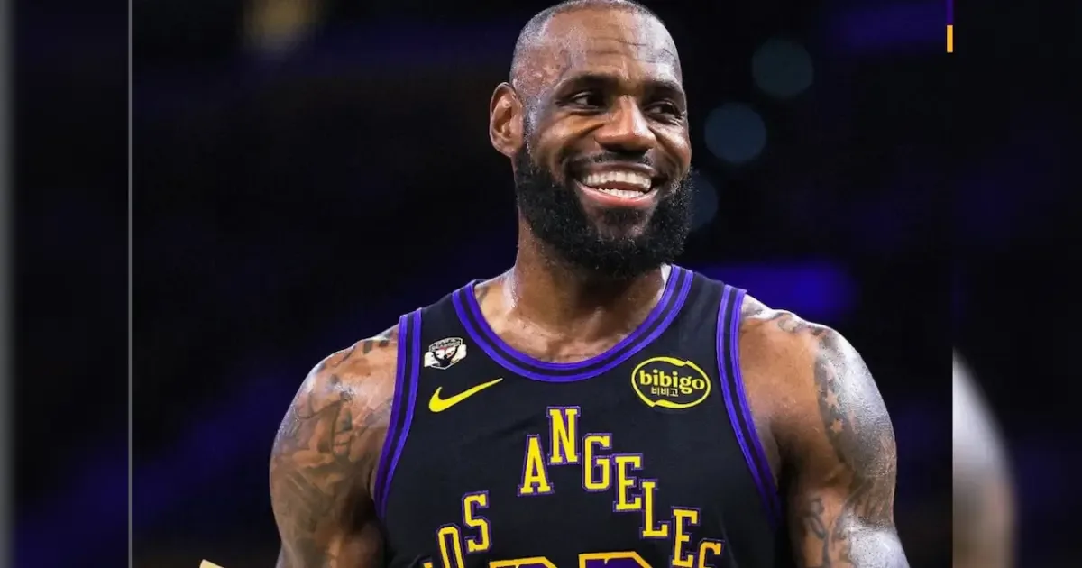 LeBron James in a Los Angeles Lakers uniform